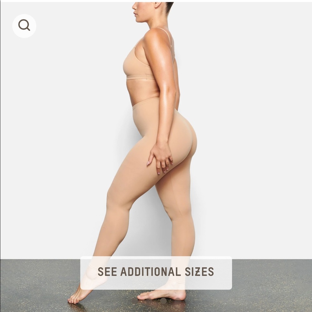 FITS EVERYBODY LEGGING | OCHRE - Worn once, like new